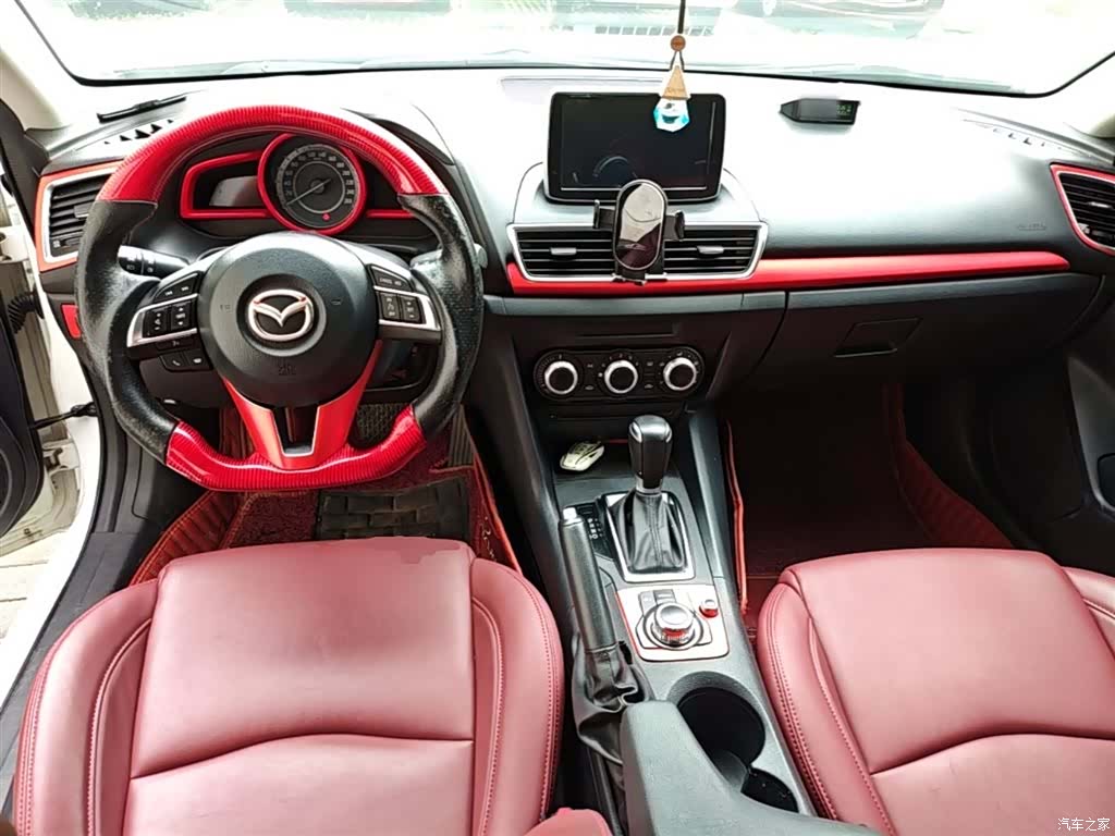 Mazda Mazda3, 2016 10