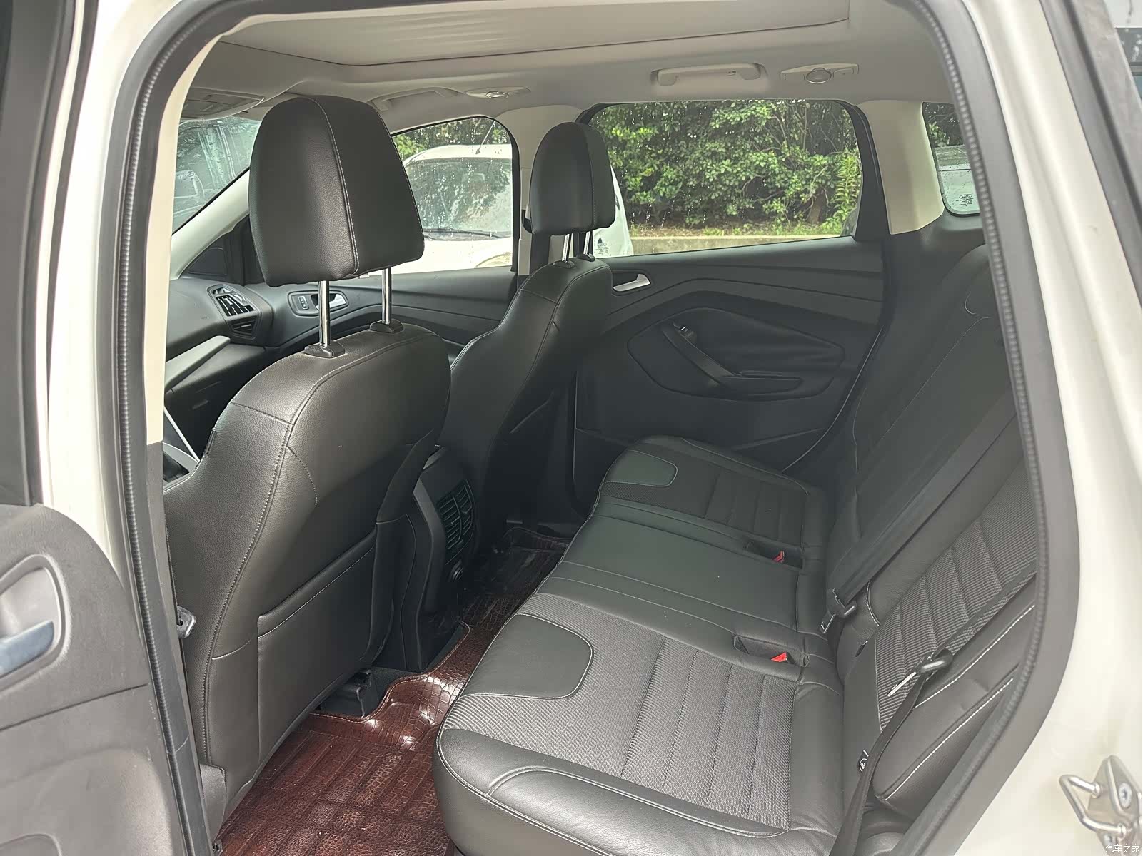 Ford Kuga, 2016 9
