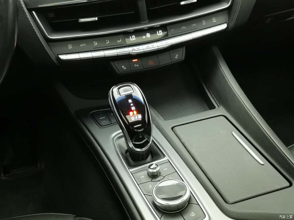 Cadillac CT5, 2020 13