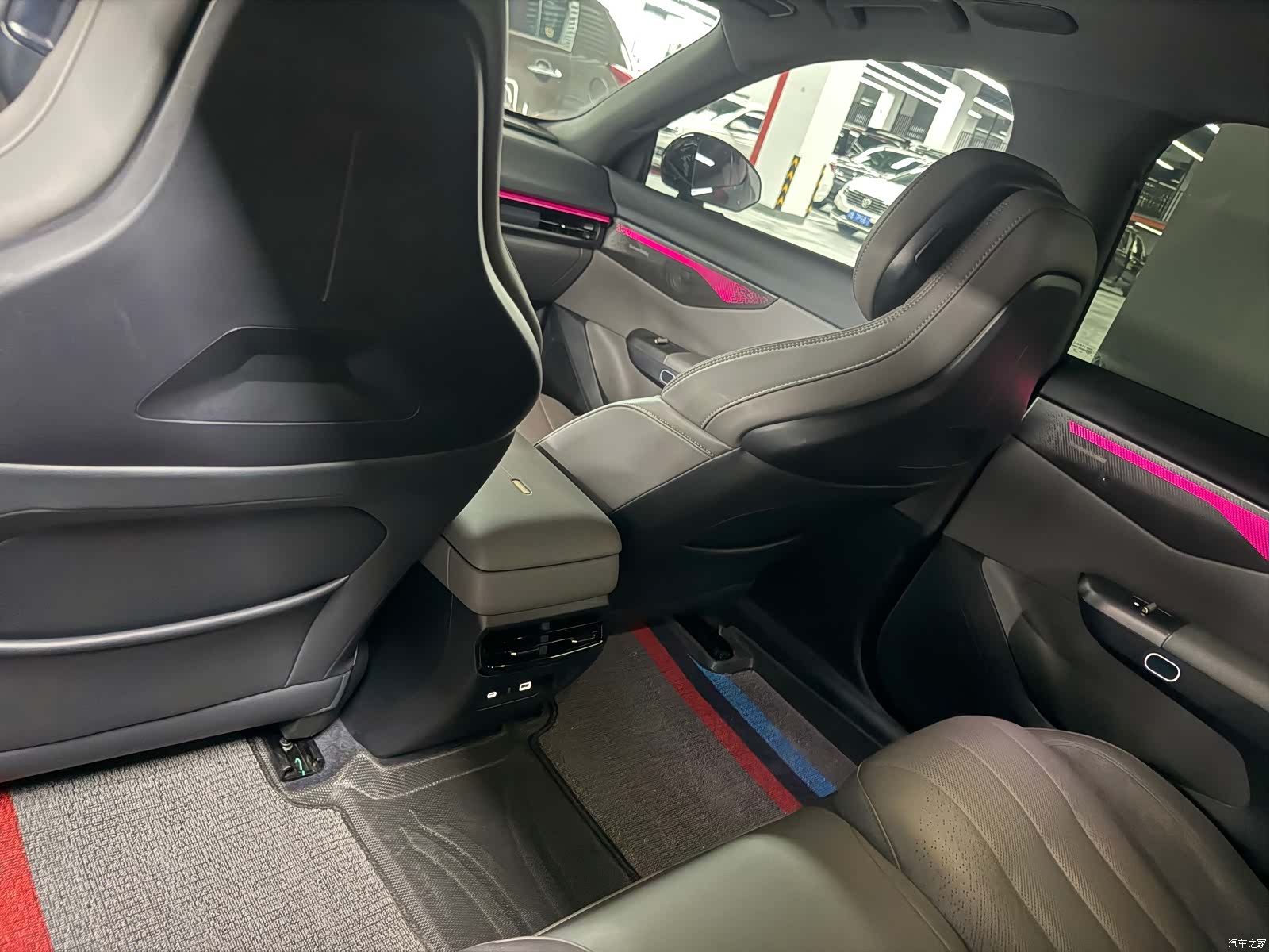 Lynk & Co 02, 2024 11