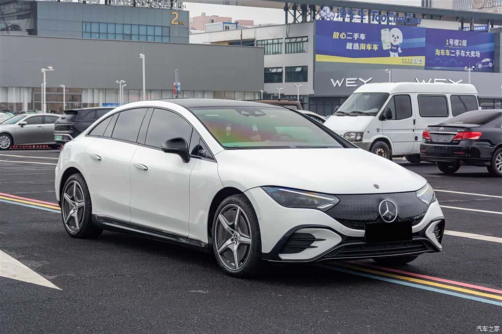 Mercedes-Benz EQE, 2025 3