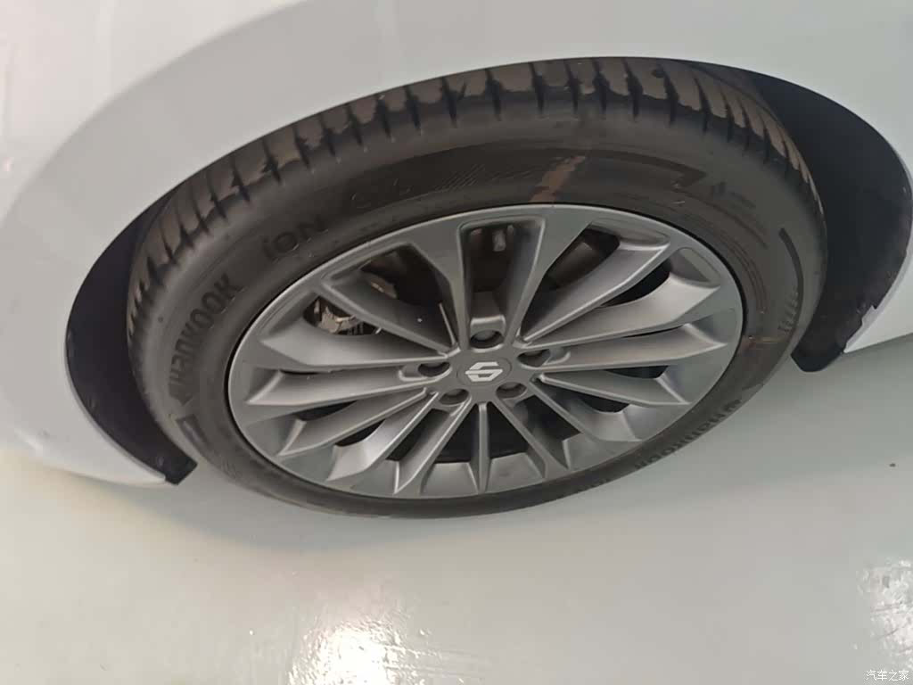 Leapmotor C01, 2024 23