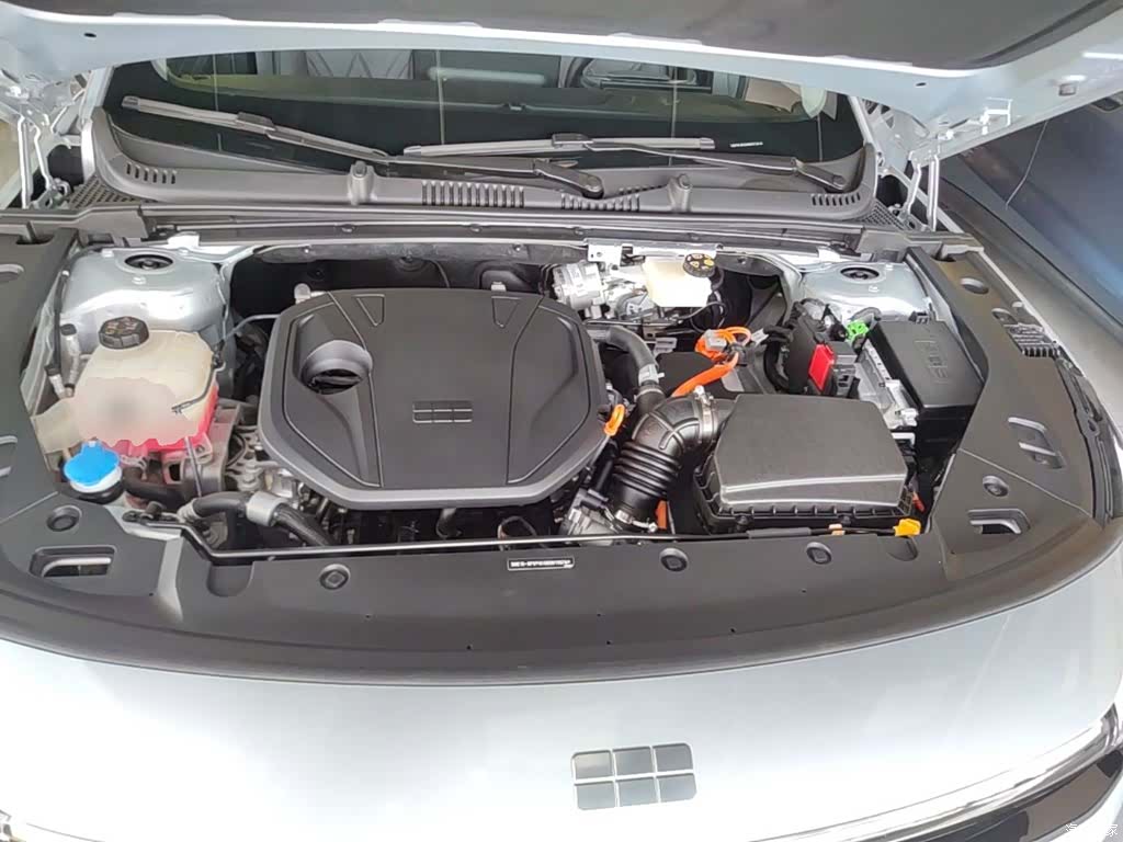 Geely Galaxy L6, 2025 20