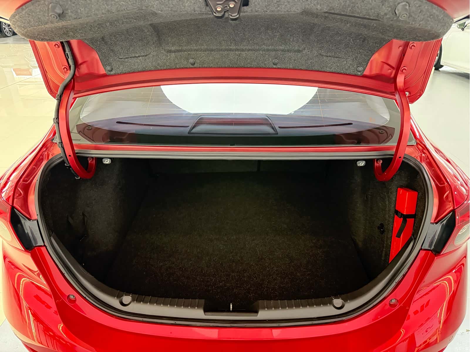 Mazda Mazda3, 2018 11