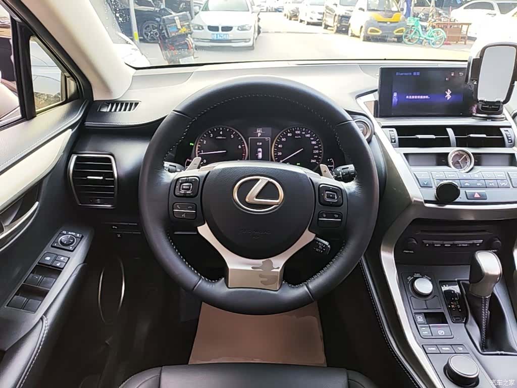 Lexus NX, 2015 7