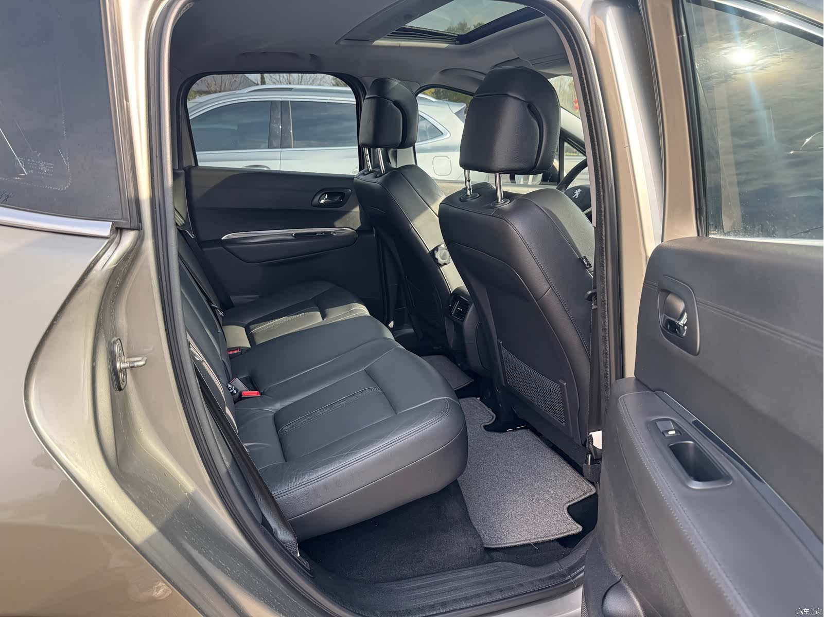 Peugeot 3008, 2015 10