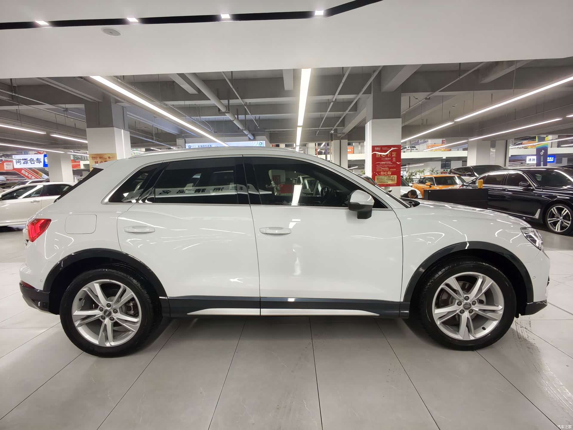 Audi Q3, 2021 4