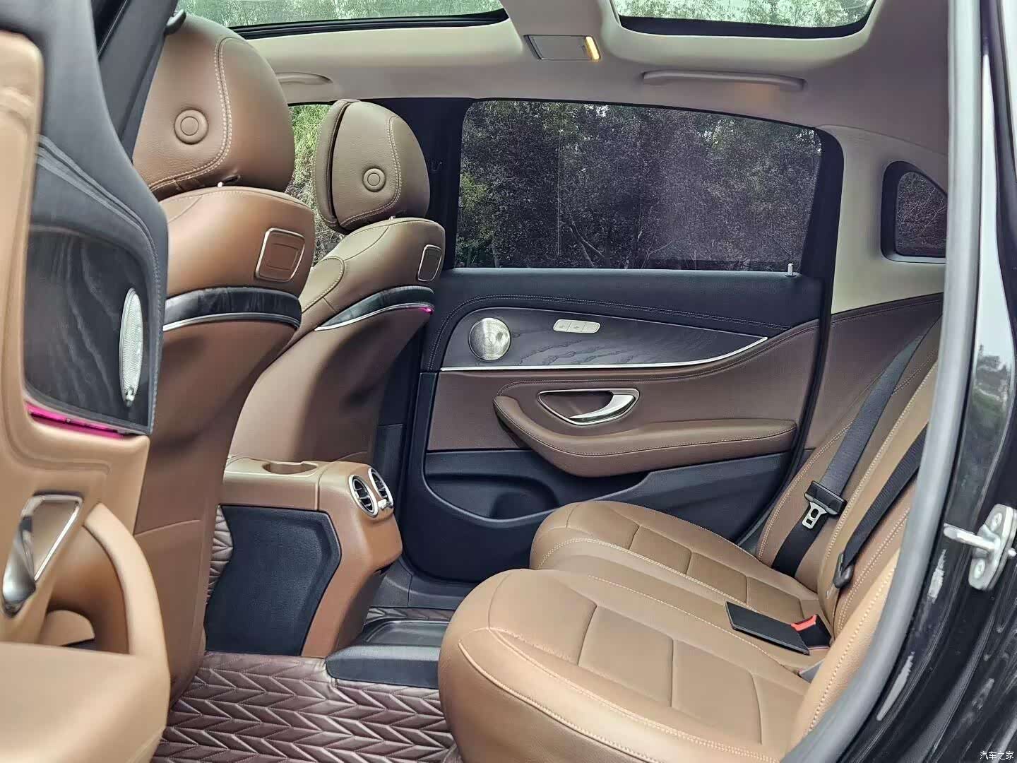Mercedes-Benz E-Class, 2018 4