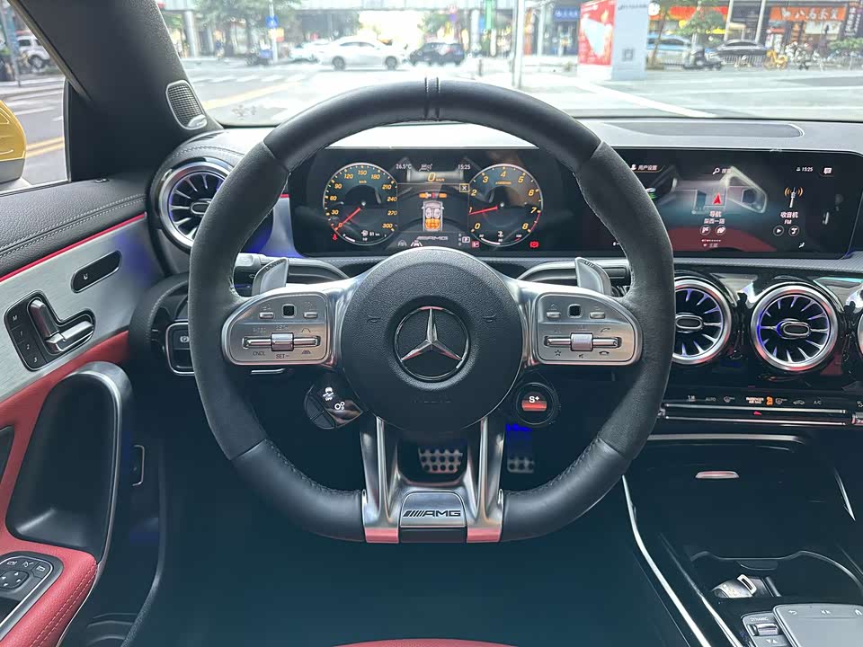 Mercedes-Benz CLA AMG
