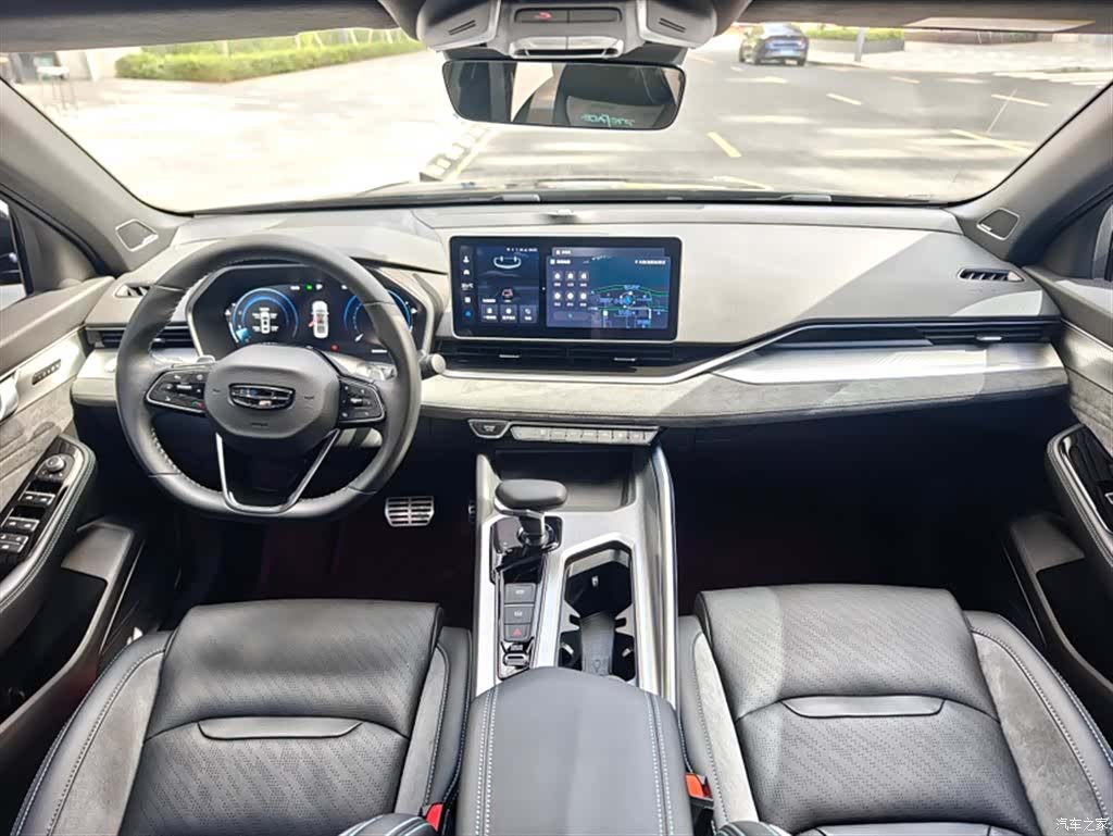 Geely Preface, 2023 12
