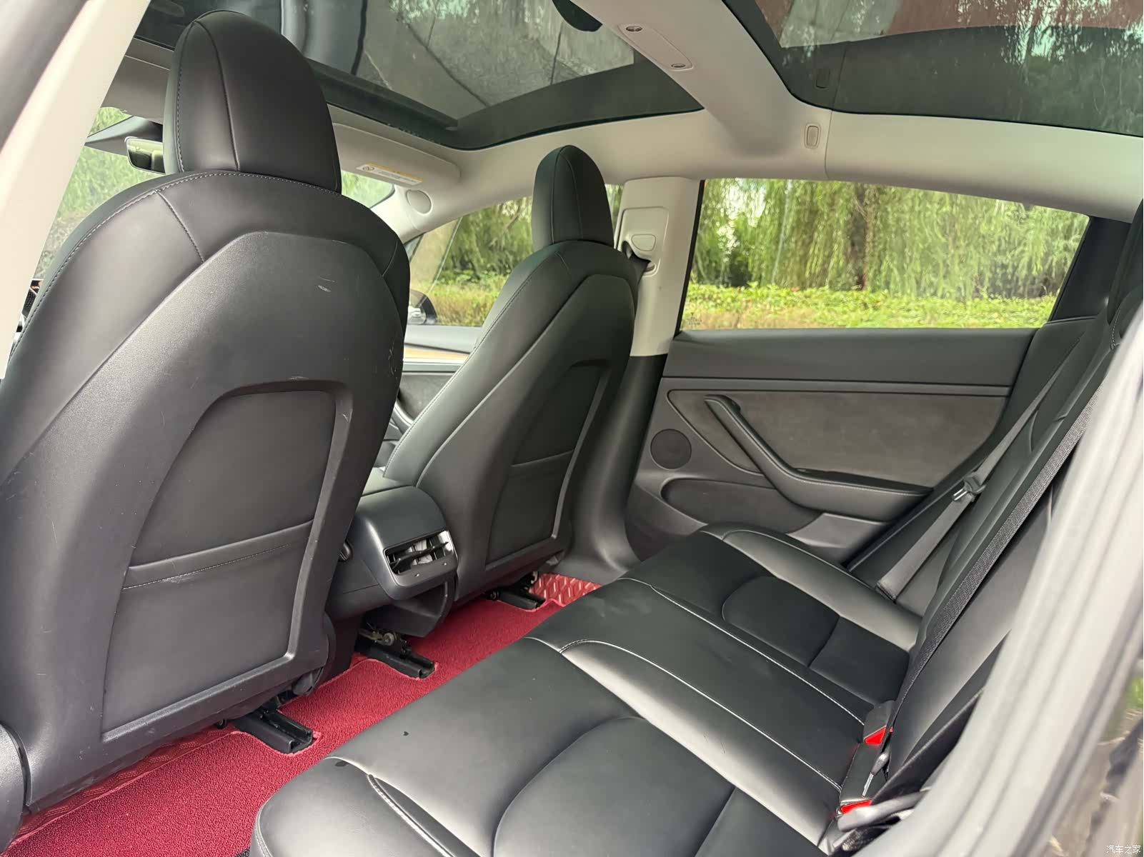 Tesla Model 3, 2022 12
