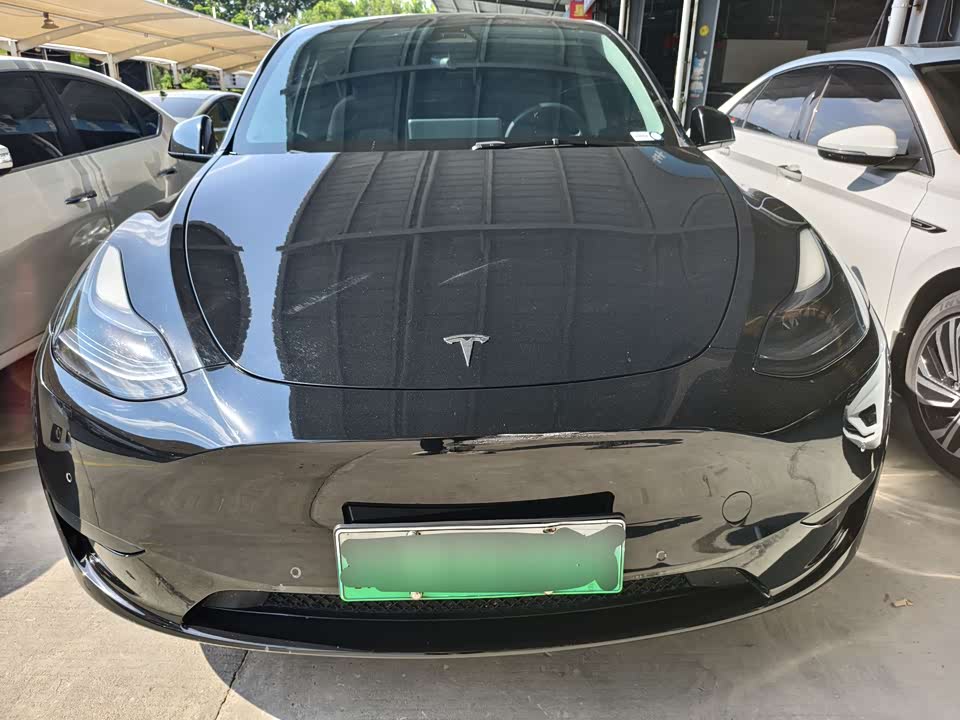 Tesla Model Y Tesla Model Y