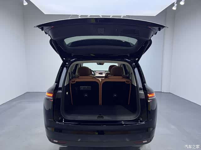 Leapmotor C16, 2025 13