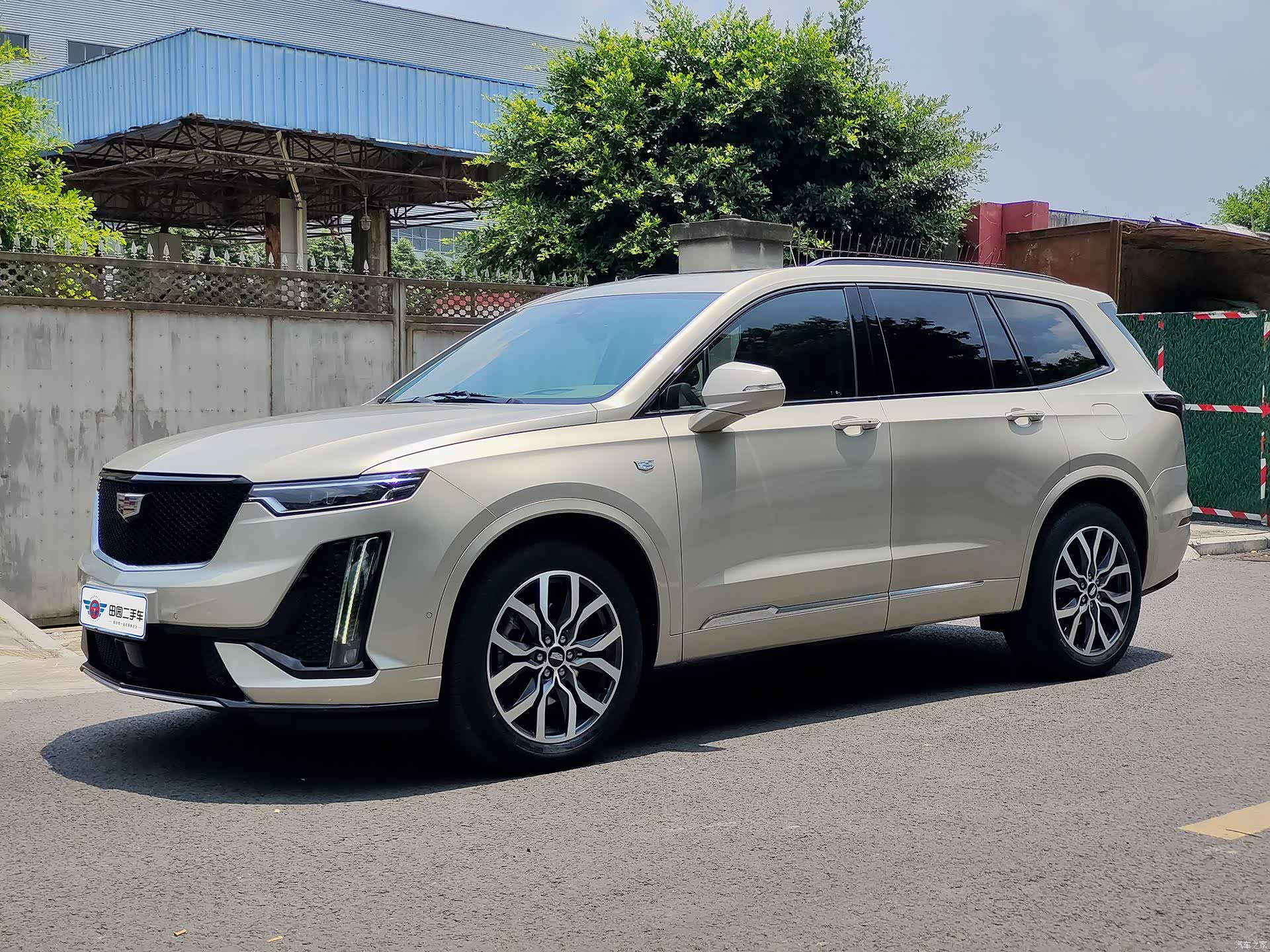 Cadillac XT6