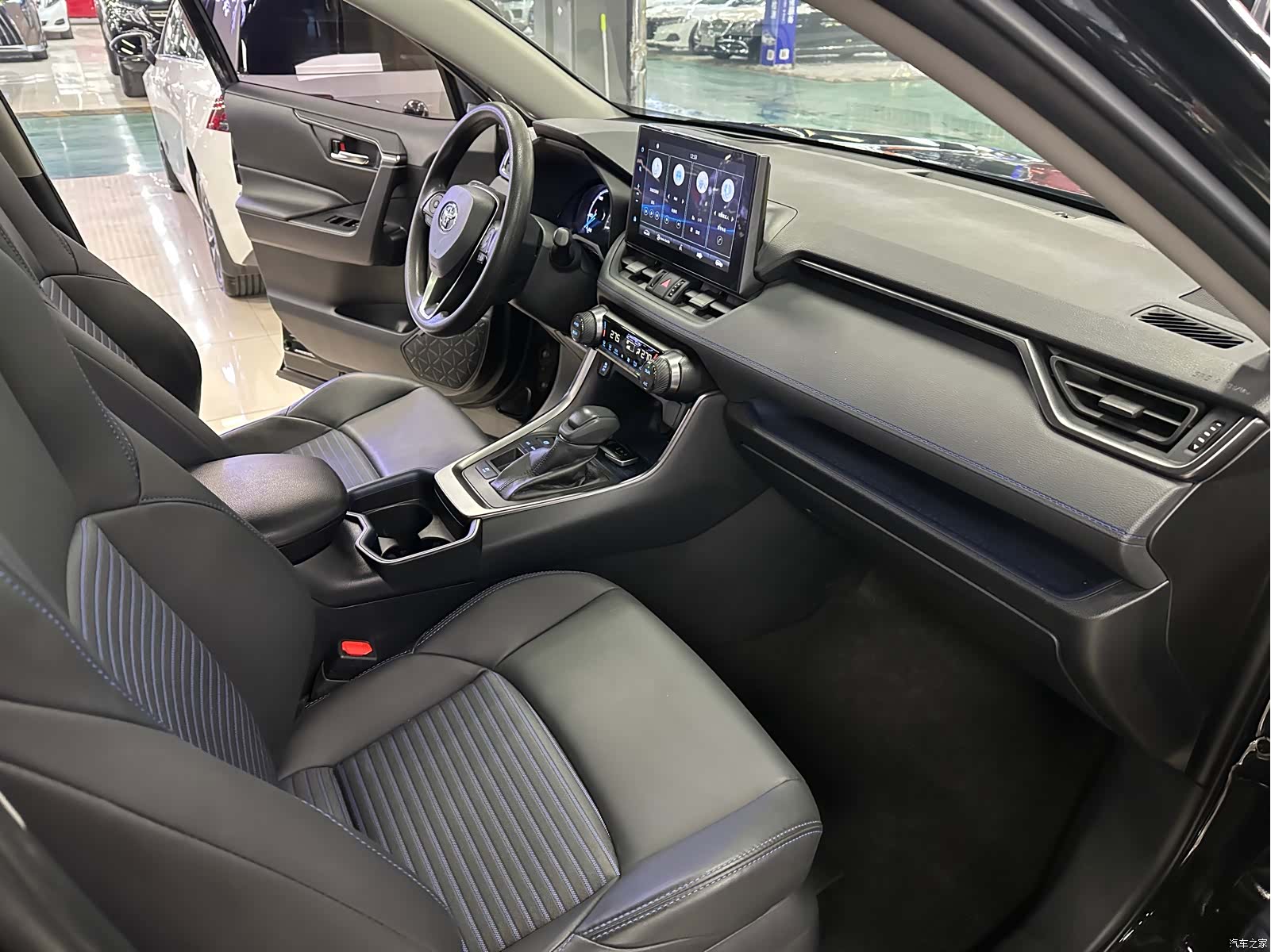 Toyota Wildlander, 2021 9