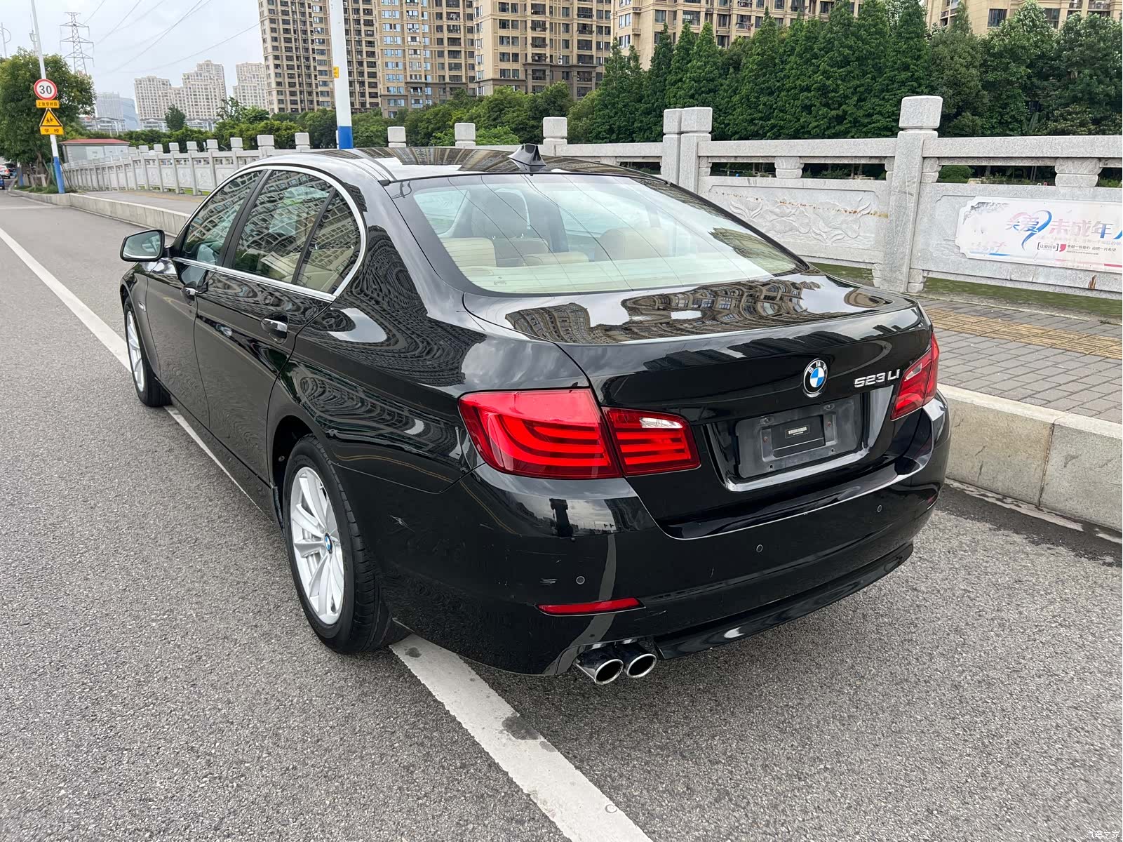 BMW 5 Series, 2012 4