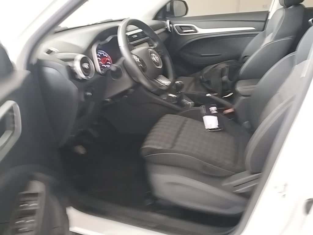 MG ZS, 2018 16