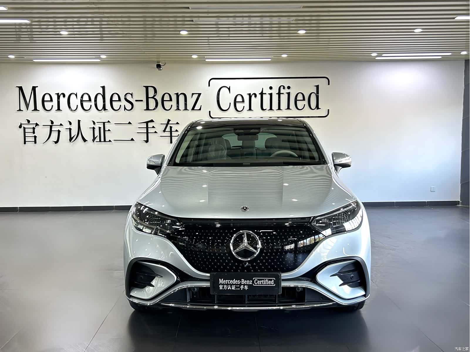 Mercedes-Benz EQE, 2024 1
