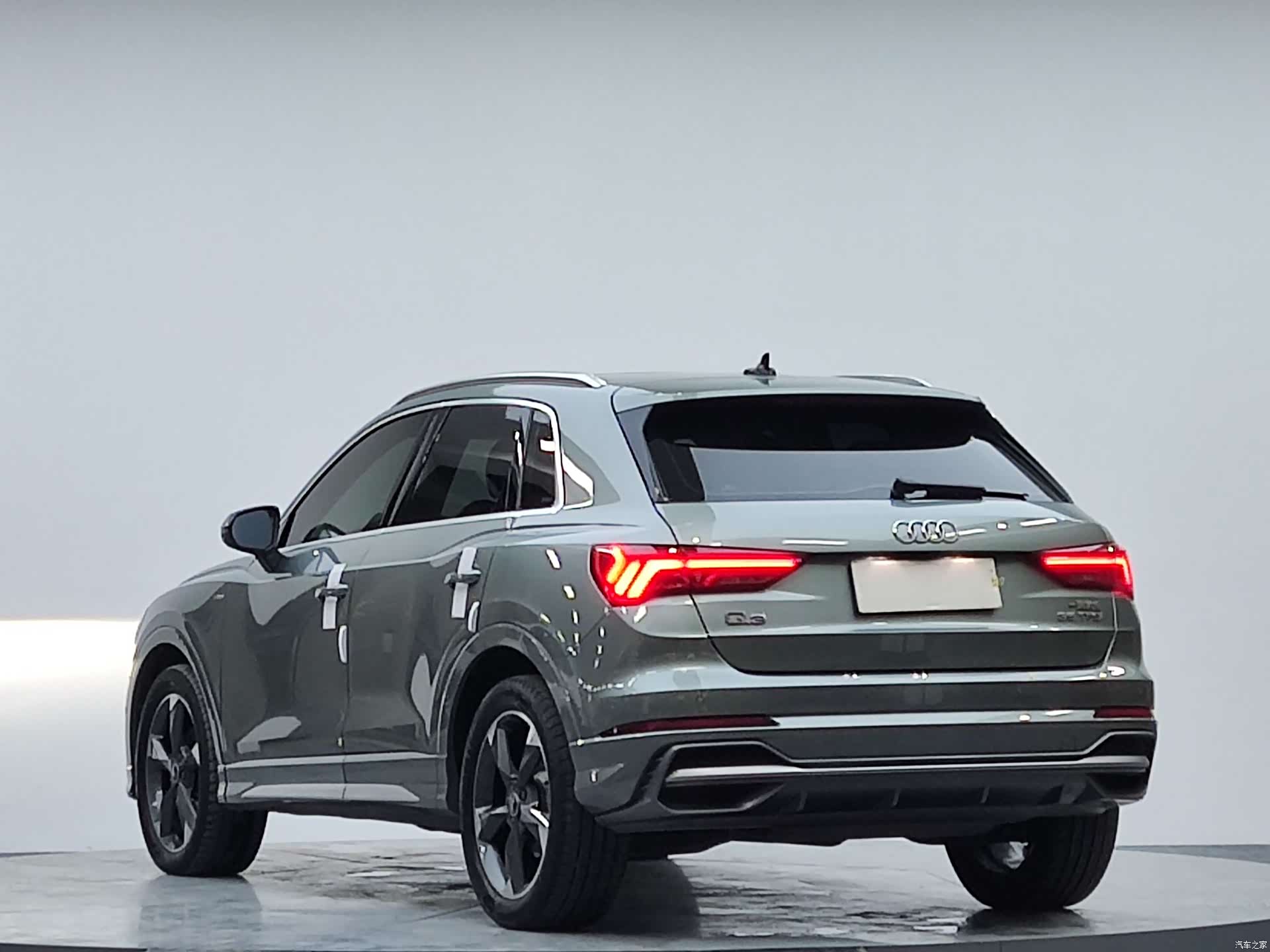Audi Q3, 2023 6