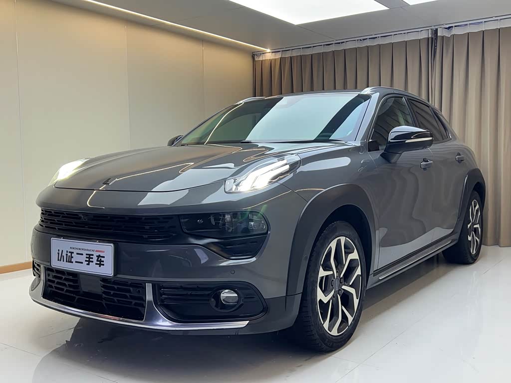 Lynk & Co 02
