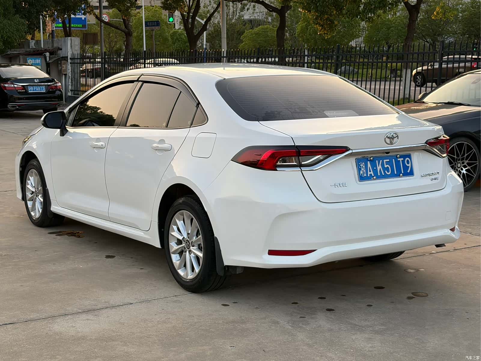 Toyota Corolla, 2022 все фото