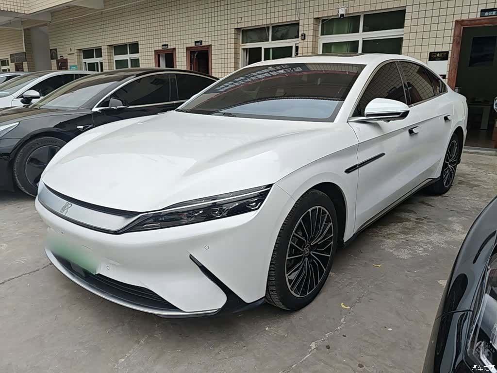 BYD Han, 2023 1