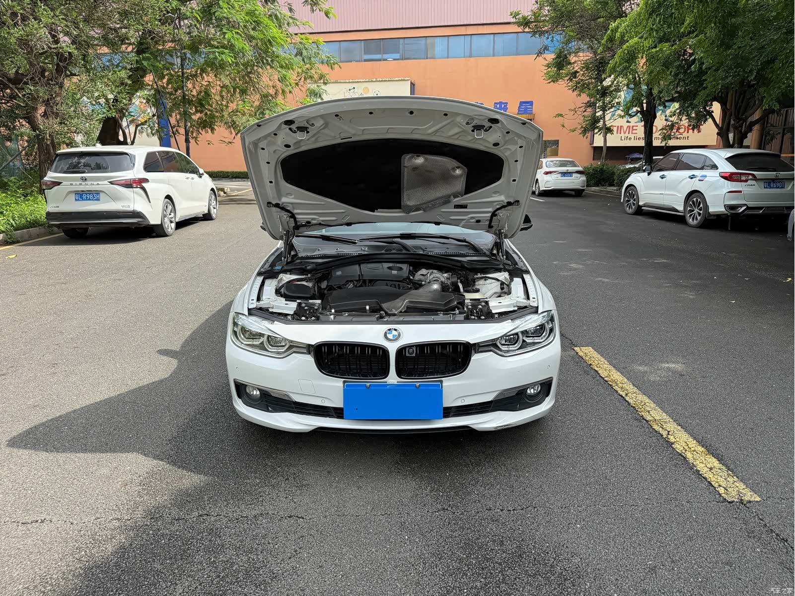BMW 3 Series, 2016 14