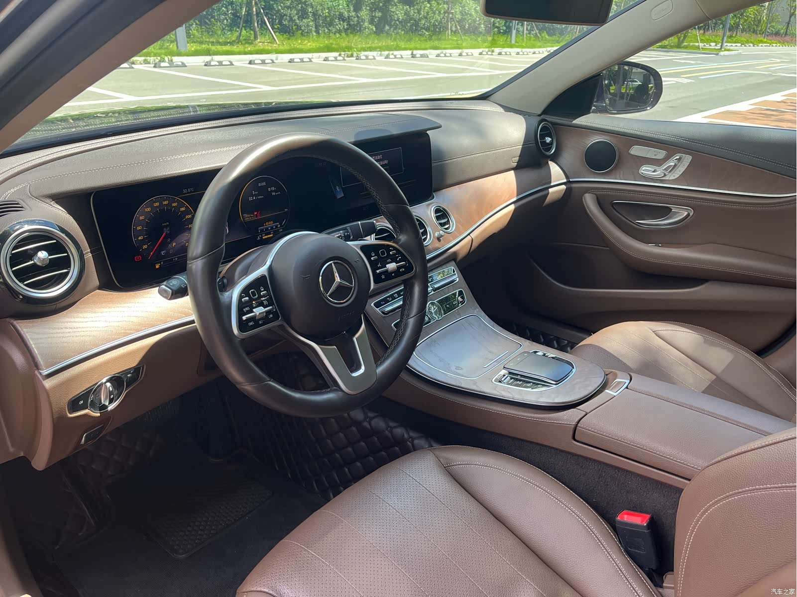 Mercedes-Benz E-Class, 2018 4