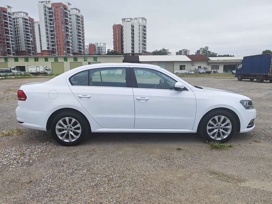 Volkswagen Lavida 2015, фото 4