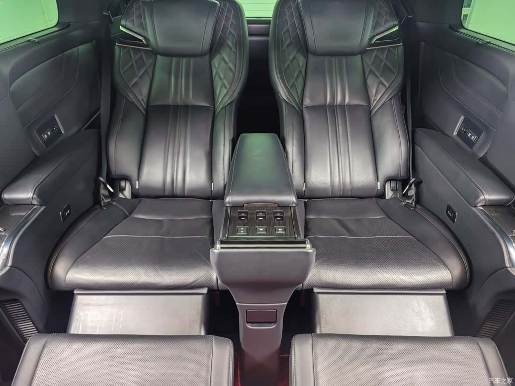 Lexus LM, 2020 27
