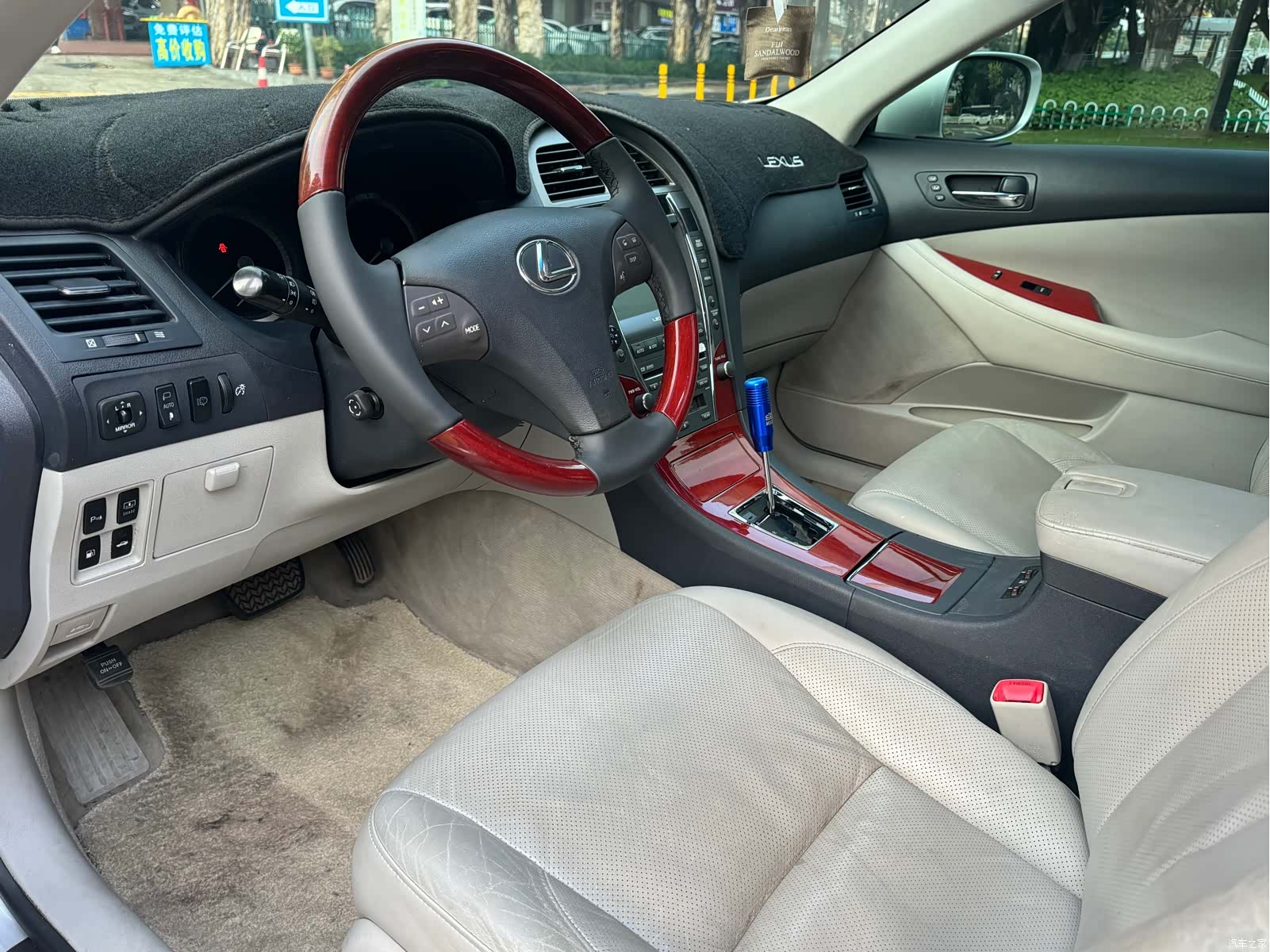 Lexus ES, 2009 9