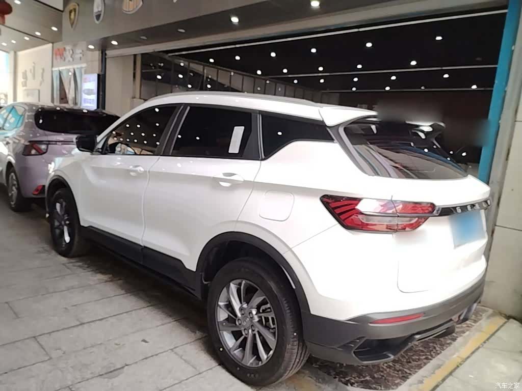 Geely Coolray, 2025 все фото
