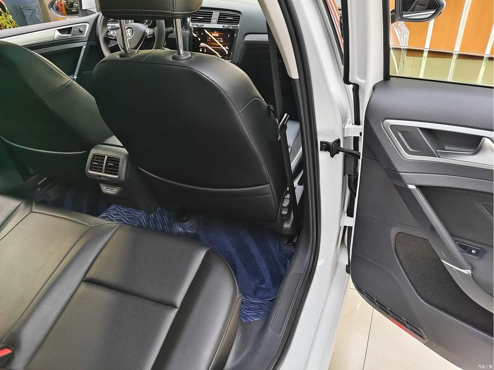 Volkswagen Golf, 2020 9