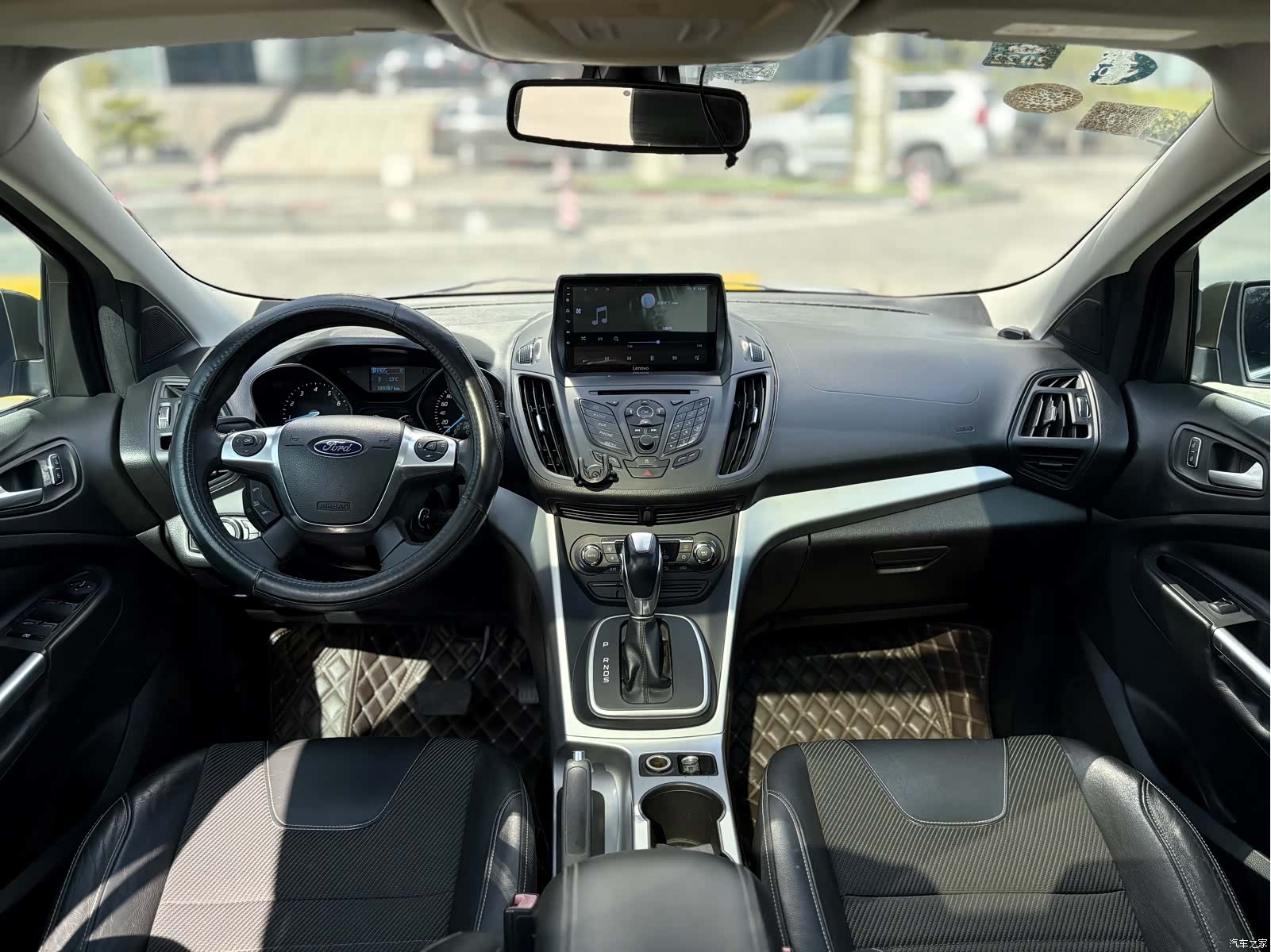 Ford Kuga, 2014 6