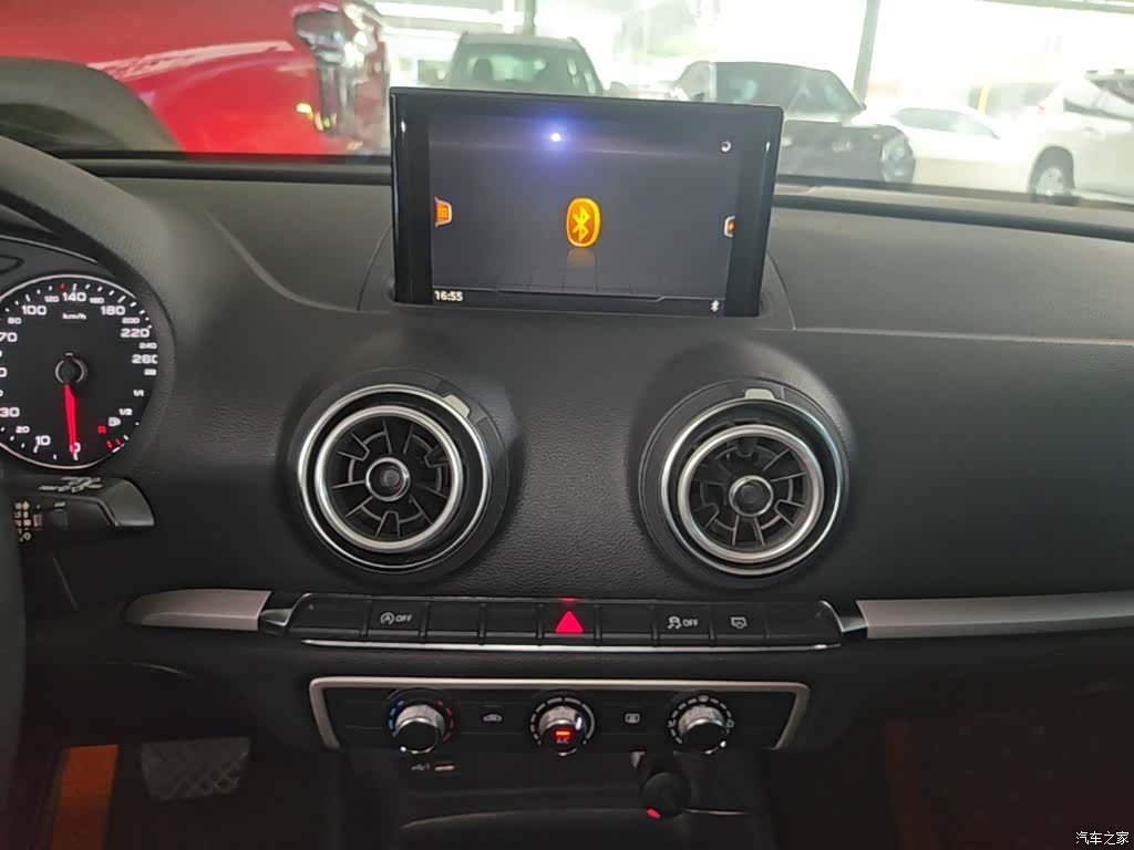 Audi A3, 2018 13
