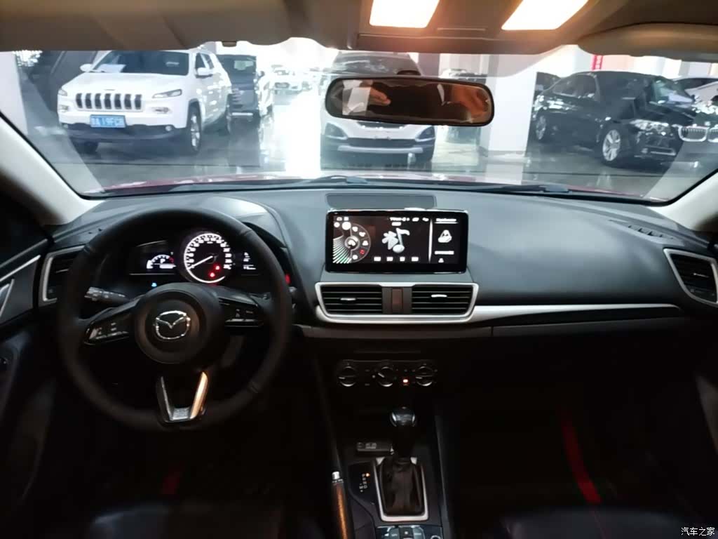 Mazda Mazda3, 2018 10