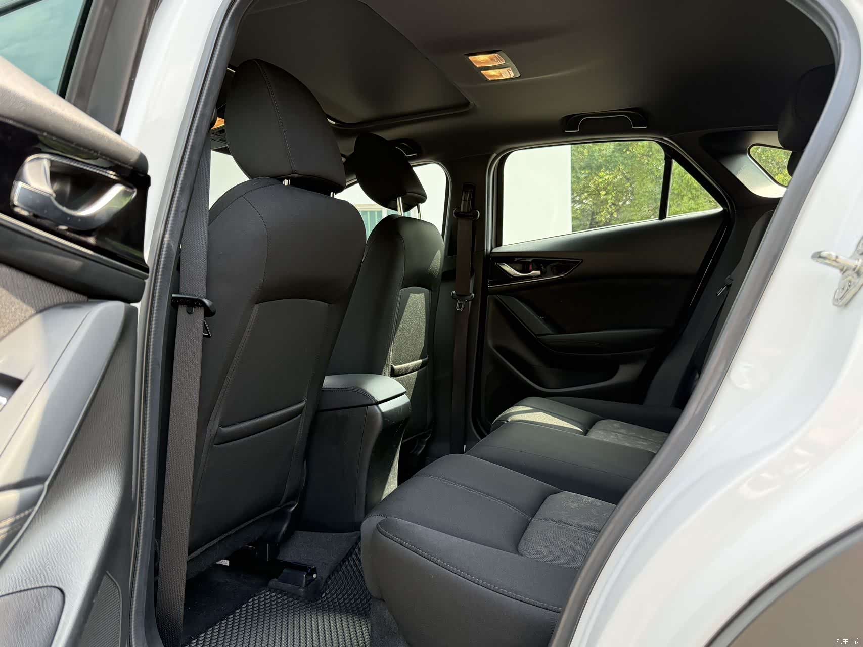 Mazda CX-4, 2022 7