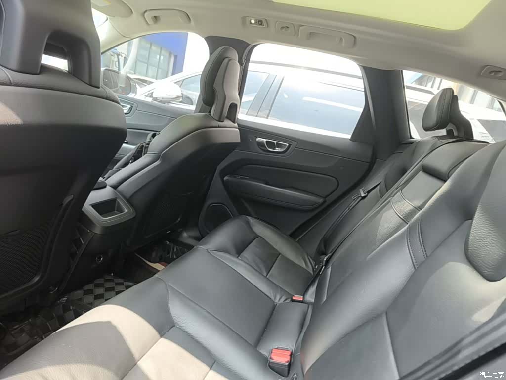 Volvo XC60, 2018 17