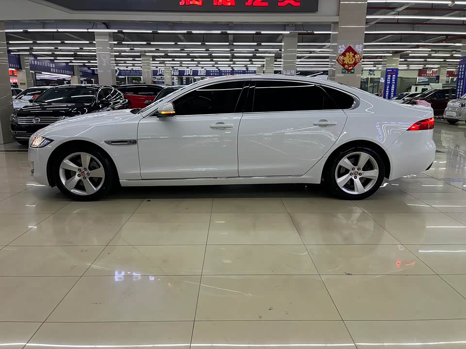 Jaguar XFL Jaguar XFL