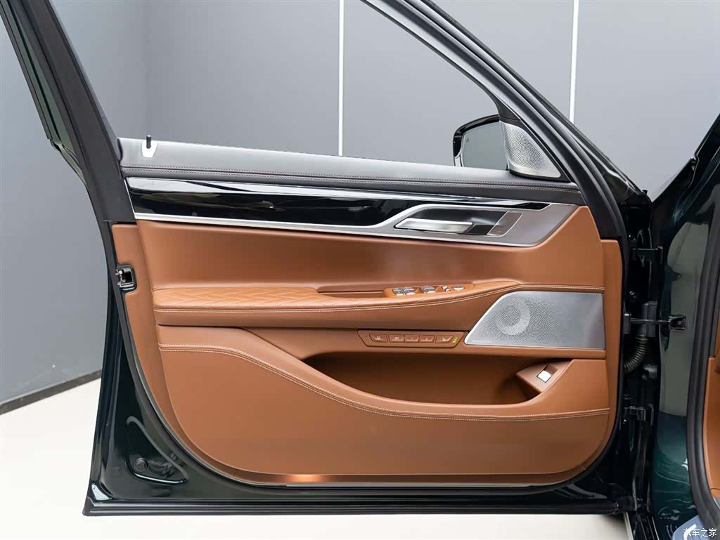 BMW 7 Series, 2021 7