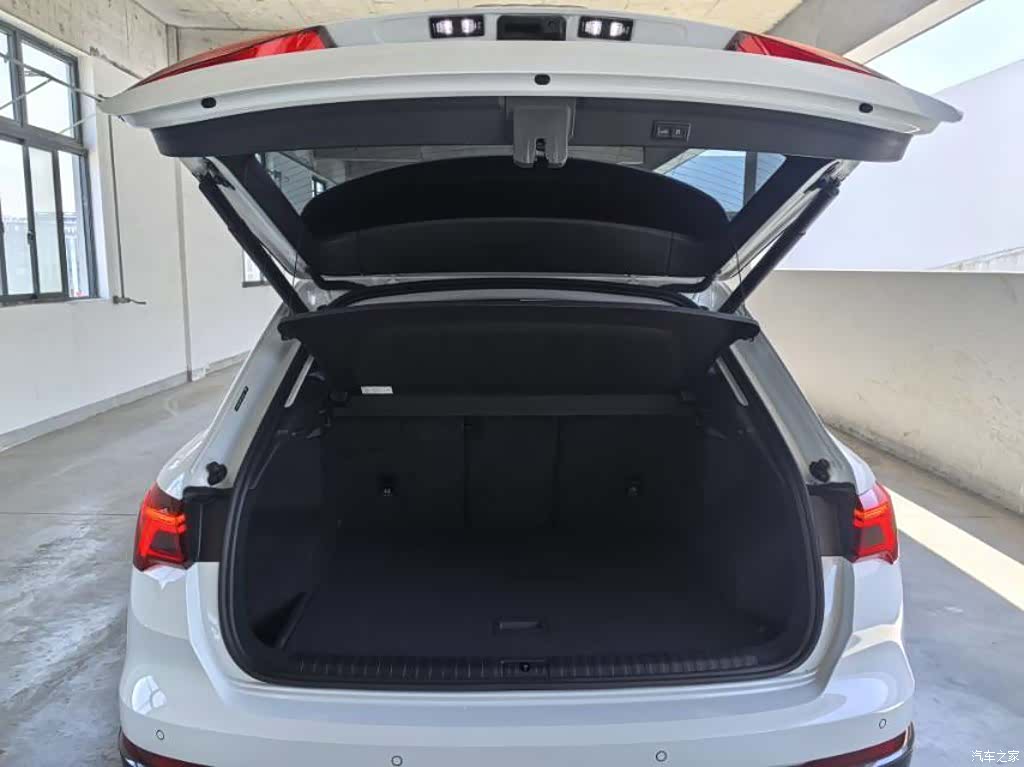 Audi Q3, 2023 7