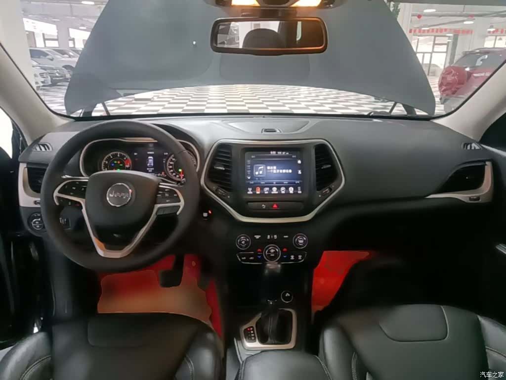 Jeep Cherokee, 2018 10