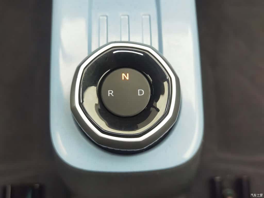 Geely Panda, 2023 13