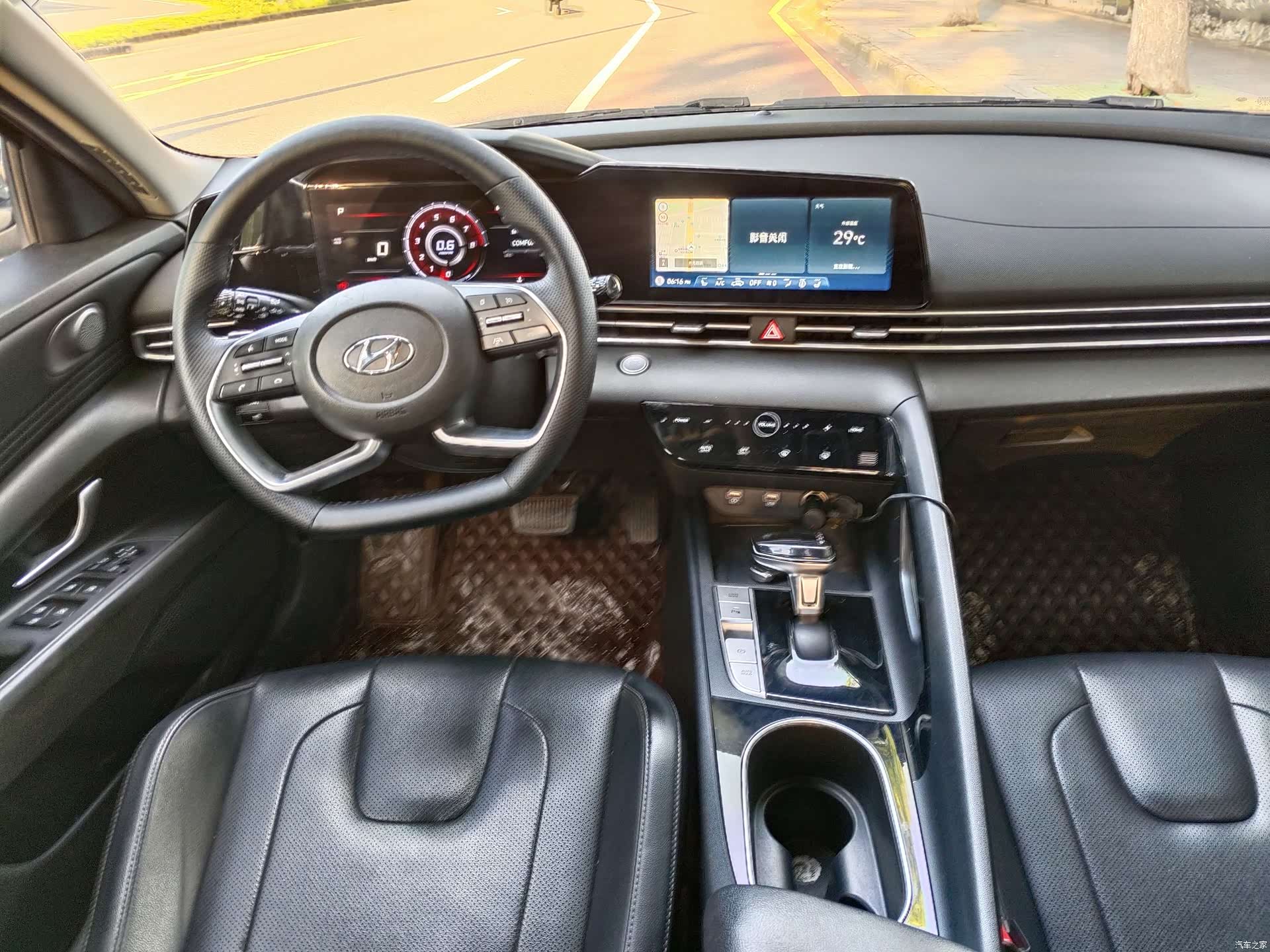 Hyundai Elantra, 2021 13