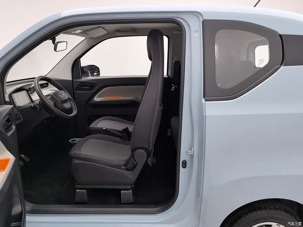 Wuling MINIEV, 2020 10