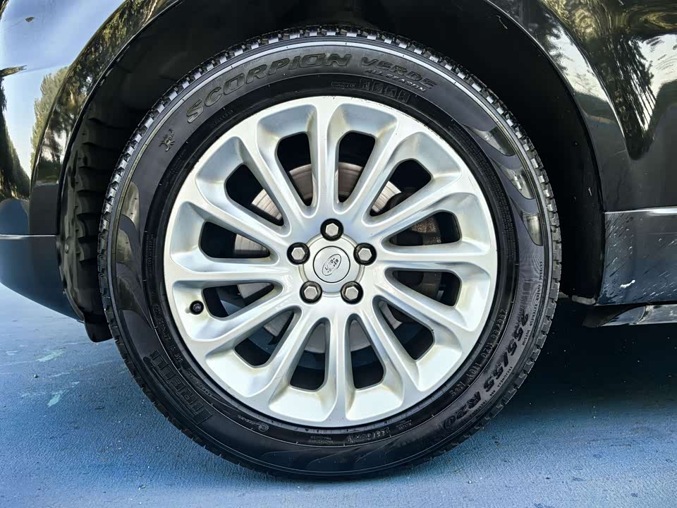 Land Rover Range Rover Sport Land Rover Range Rover Sport