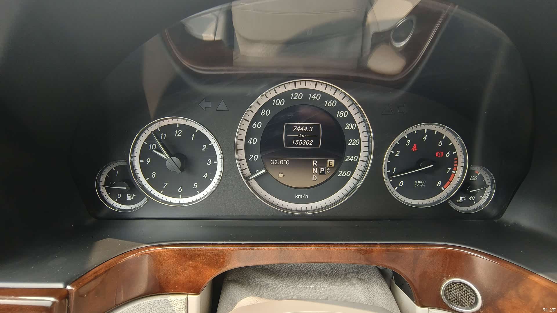 Mercedes-Benz E-Class, 2012 4