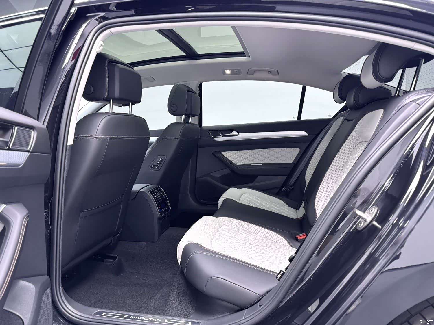Volkswagen Magotan, 2024 8