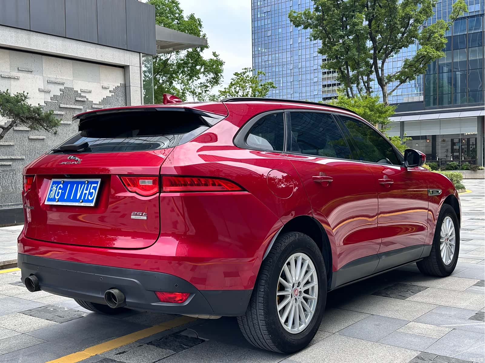 Jaguar F-PACE, 2017 4