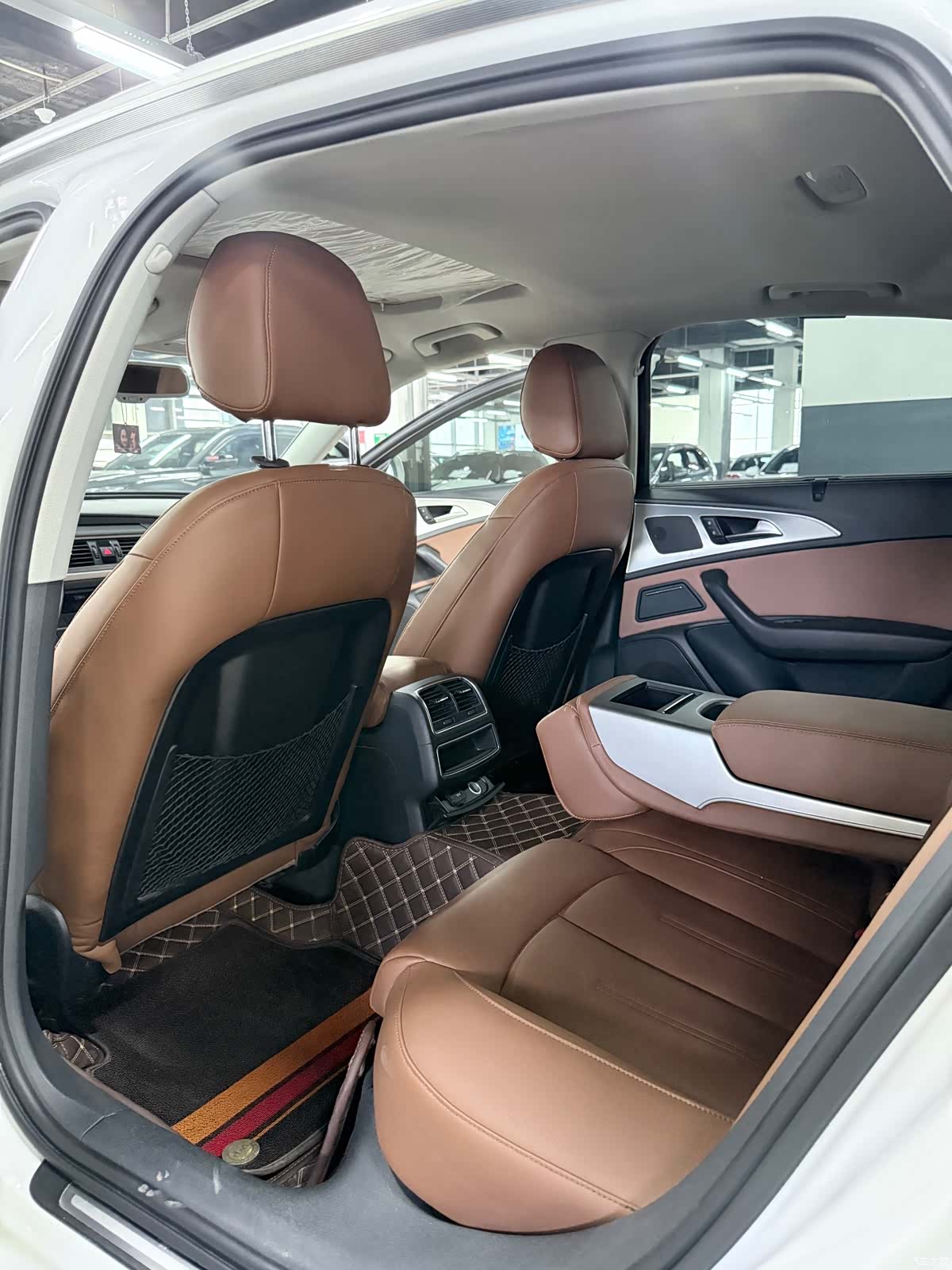 Audi A6L, 2015 все фото